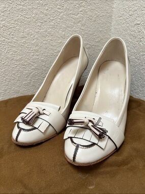 Gucci Cream Tassel Loafer Pumps